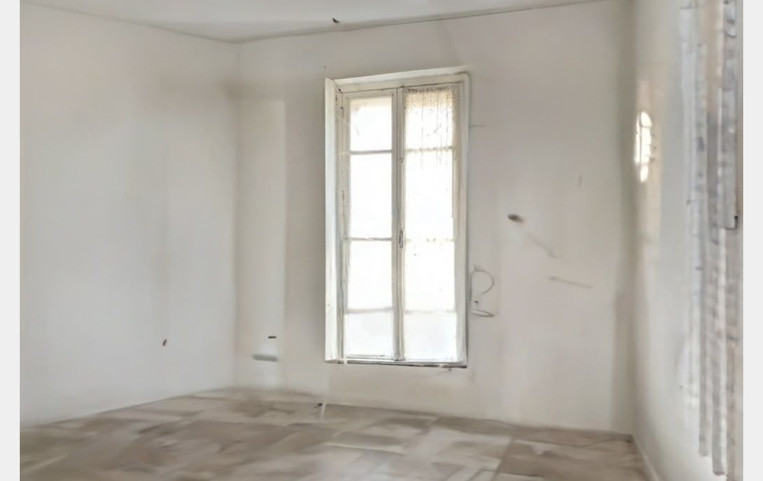 Midimas Immo : Apartment | BAGNOLS-SUR-CEZE (30200) | 60 m2 | 57 000 € 