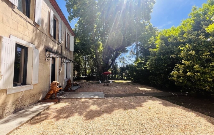 Maison   GOUDARGUES  145 m2 320 000 € 